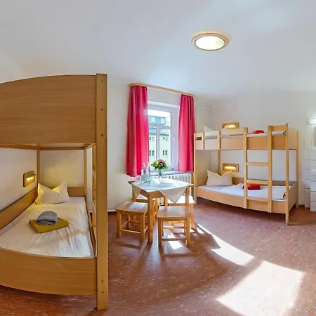 Djh Auberge de jeunesse *